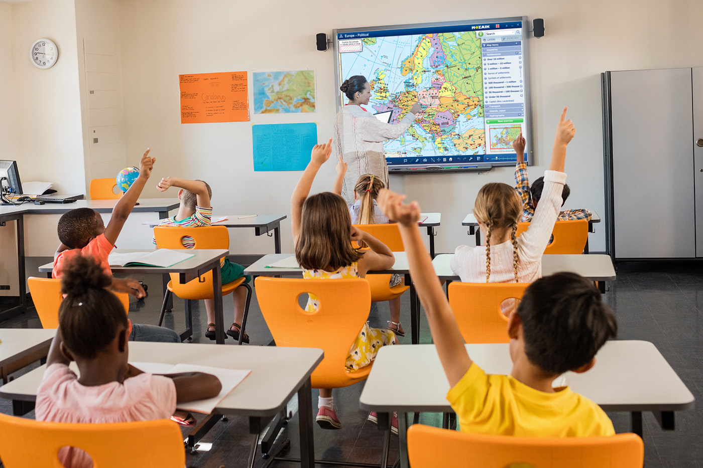 Geographical Maps in mozaBook