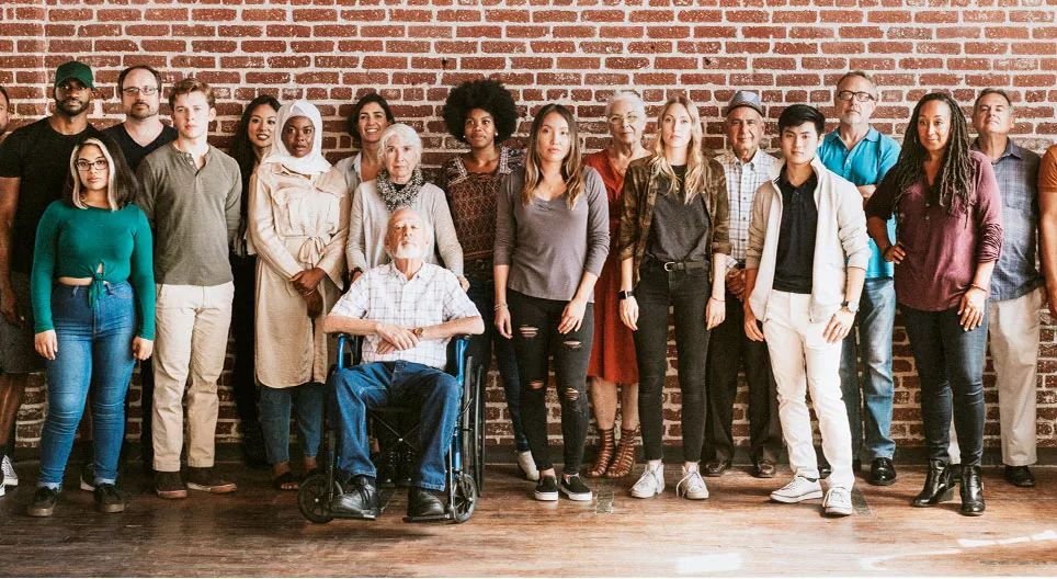 Kas mus formuoja? Grupių įtaka mūsų kasdieniam gyvenimui