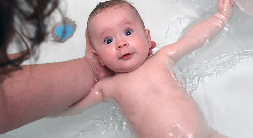 Bathing infants and young children