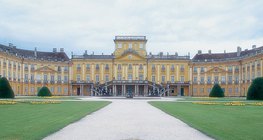 A fertődi Esterházy-kastély homlokzata (1760-as évek, barokk)