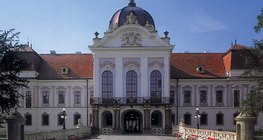 A gödöllői Grassalkovich-kastély homlokzata (barokk)