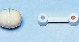 A hidrogénmolekula kalott- és pálcikamodellje