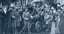 Budapesti utcakép az őszirózsás forradalom időszakából