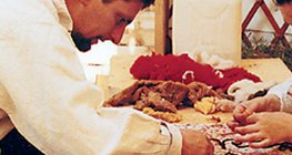 Ősi mesterséget űző mai mester: nemezkészítő