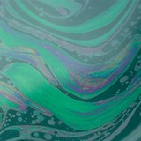 Naftne mrlje na vodi