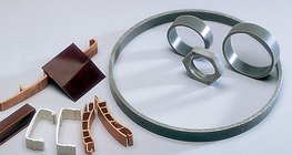 Kemény PVC-ből készült tárgyak