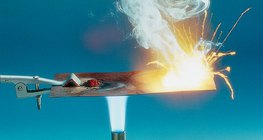 Prikaz plamišta crvenog i bijelog fosfora