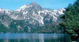 A Pireneusok láncai