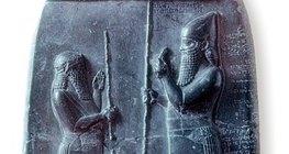 Asszír király ábrázolása egy domborművön