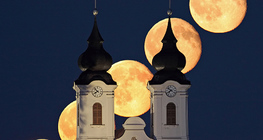 A felkelő telihold sorozatfelvétele