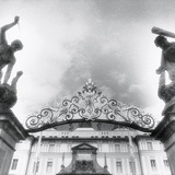 Díszes kapu a prágai várban, a Hradzsinban