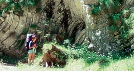 Gyűrt kőzetrétegek