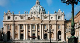 Maderna: A Szent Péter-bazilika kupolája és főhomlokzata (1607–1612, barokk)