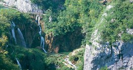 A Plitvicei-tavak vízesései