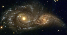 Összeolvadó galaxisok