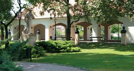 Az érdi Magyar Földrajzi Múzeum szoborparkja