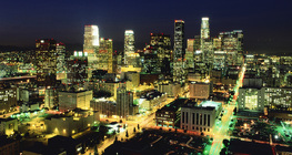 Los Angeles városközpontjának látképe éjszaka