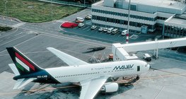 Malév-gép a Ferihegyi repülőtéren