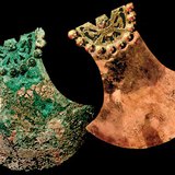 Bakrena i zlatna glava sjekire