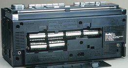 Elemek egy rádiós magnóban