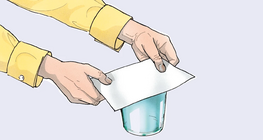 Beleragad a víz a pohárba