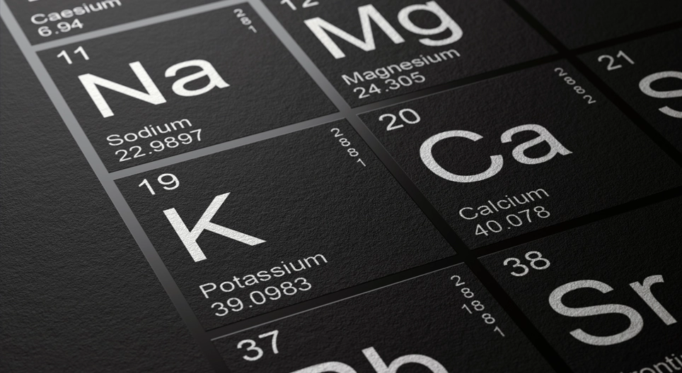 White, water-soluble powders