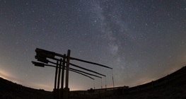 Csillagos égbolt parkok