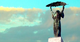 Pest felett, a Gellért-hegyen