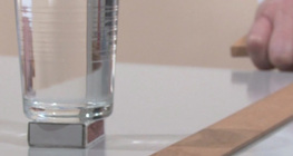 Gyufásdoboz kiütése