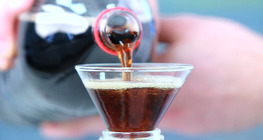 Kóla reakciója tejjel