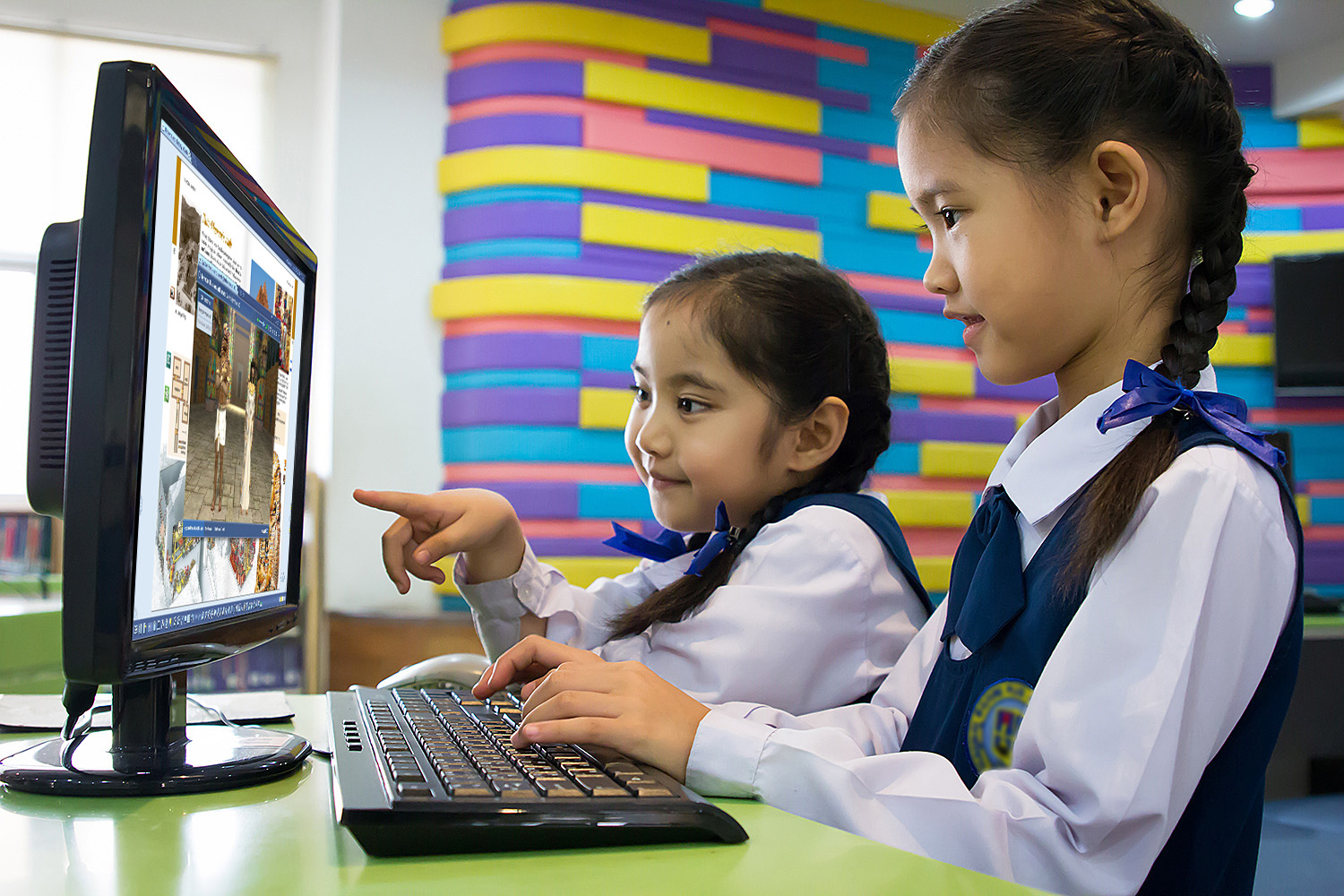 The European reality is dual and multilingualism